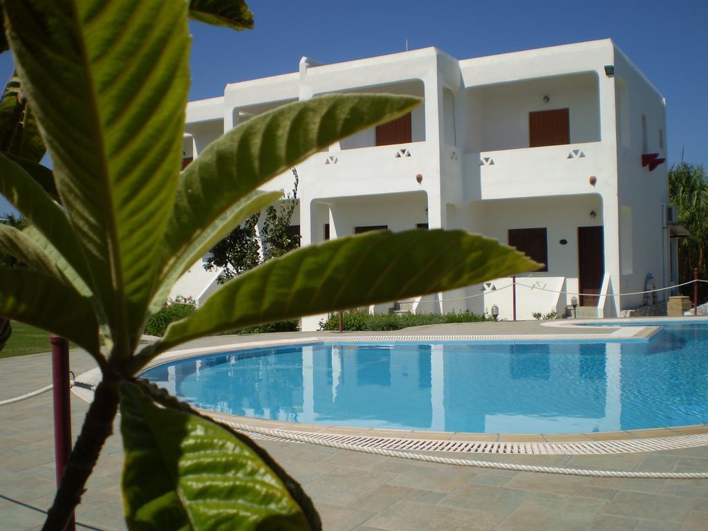 סקירוס Hotel Angela מראה חיצוני תמונה