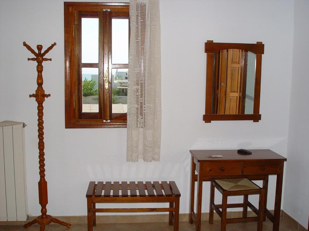 סקירוס Hotel Angela חדר תמונה