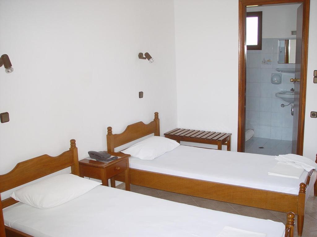 סקירוס Hotel Angela חדר תמונה