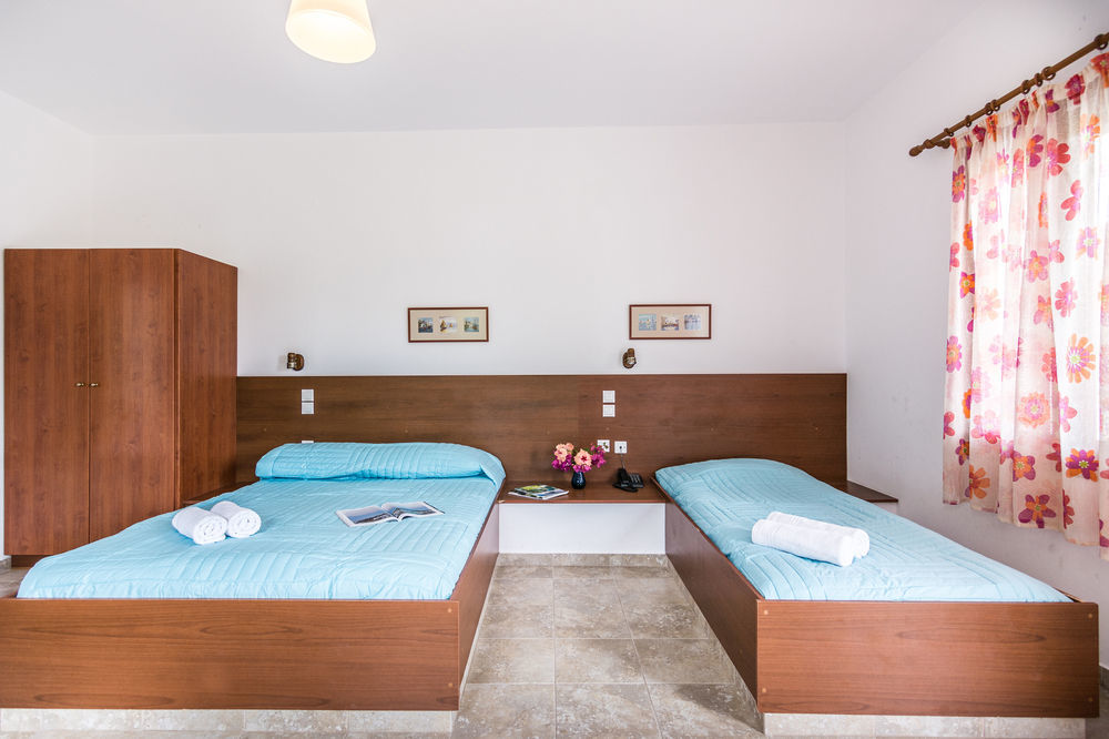 סקירוס Hotel Angela מראה חיצוני תמונה