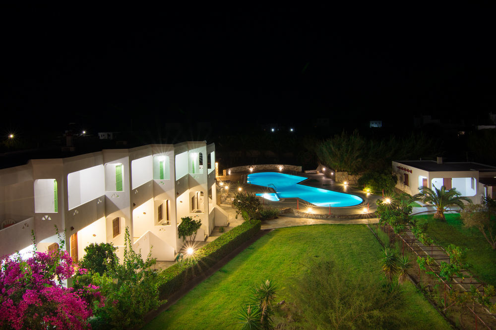 סקירוס Hotel Angela מראה חיצוני תמונה